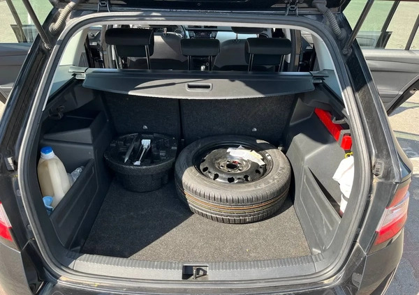 Skoda Fabia cena 36000 przebieg: 179000, rok produkcji 2018 z Poznań małe 172